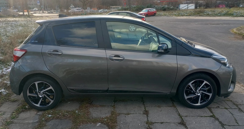 Toyota Yaris cena 65900 przebieg: 28000, rok produkcji 2020 z Warszawa małe 67